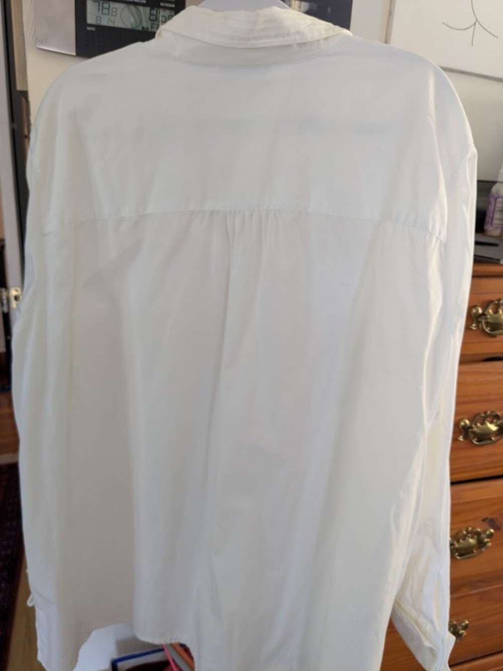 Liz Claiborne Woman White Blouse with Pleated Collar and Cuffs, 18w - Picture 3 of 7